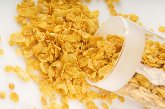 Study on processing technology of nutritious breakfast corn flakes